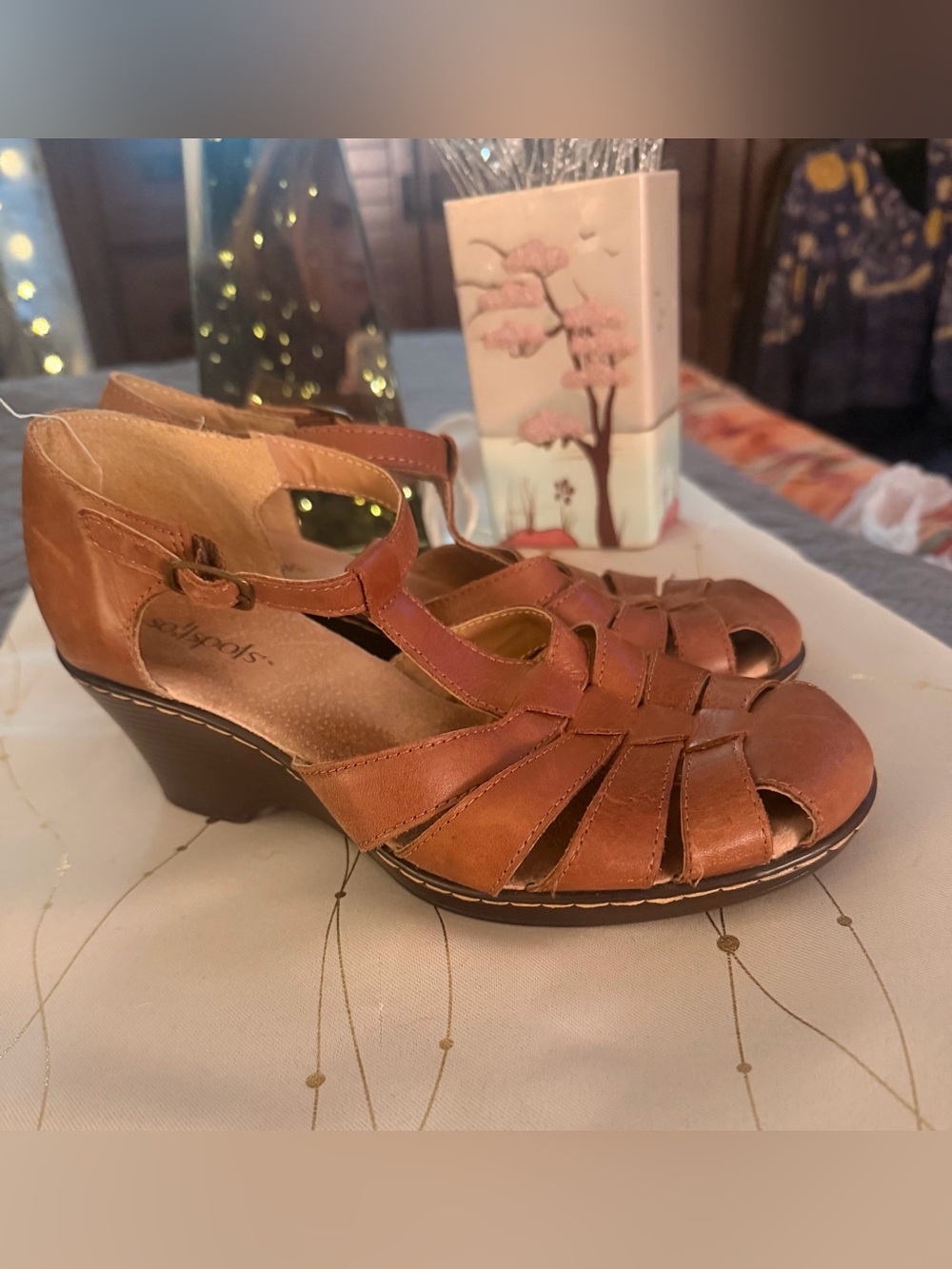 Softspots Closed toe Mary Jane wedges -8